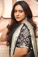 Vithika Sheru Black Saree Photos
